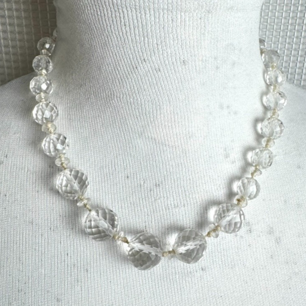 Vtg Rock Crystal Quartz Bead Necklace 17" Graduated Knotted Silver Tone Clasp
